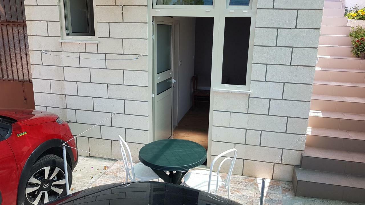 Apartments Kust มลินี ภายนอก รูปภาพ